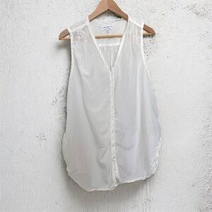 Aritzia Community Sleeveless Button-Up Blouse White, Size L coastal silk cotton